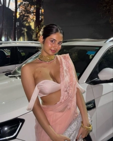 Agra Escort Girl
