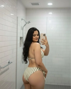 sexy Agra escort