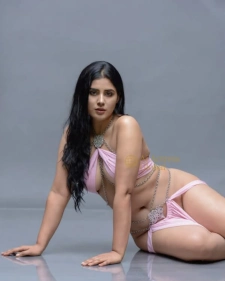 college  escort in Agra